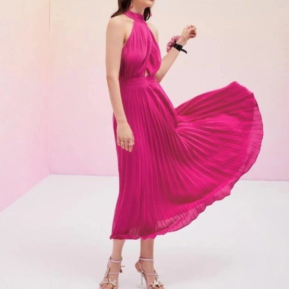 Cut Out Front Pleated Halter Dress - Picture 1 of 8